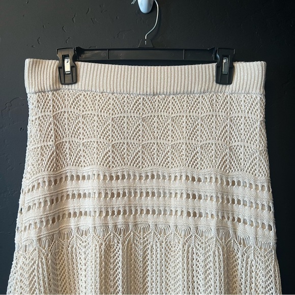 Sincerely Jules 2 piece set Size: M Color: Beige - Picture 4 of 15